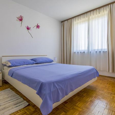 Appartement Hrusta à Crikvenica Extérieur photo