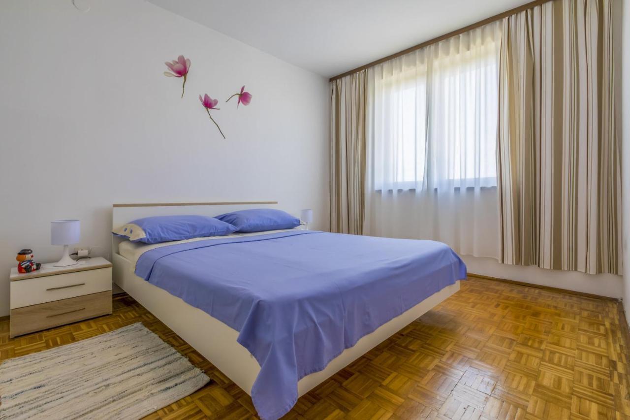 Appartement Hrusta à Crikvenica Extérieur photo